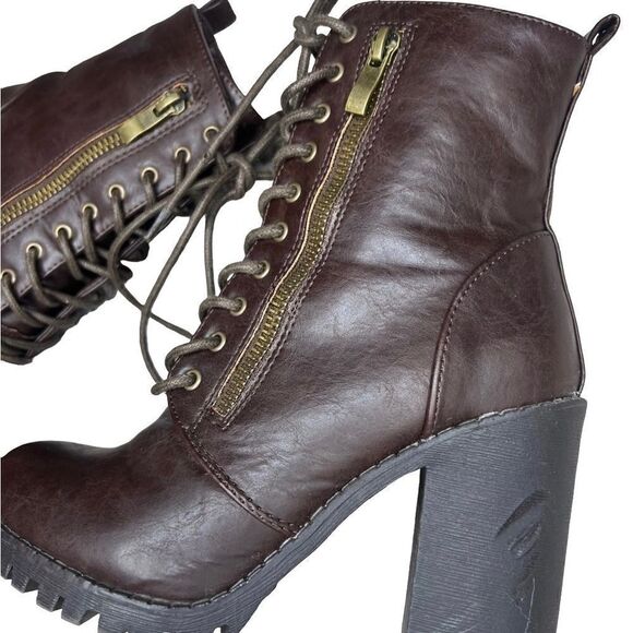 Dream Pairs lace up booties size 6 - Picture 7 of 9